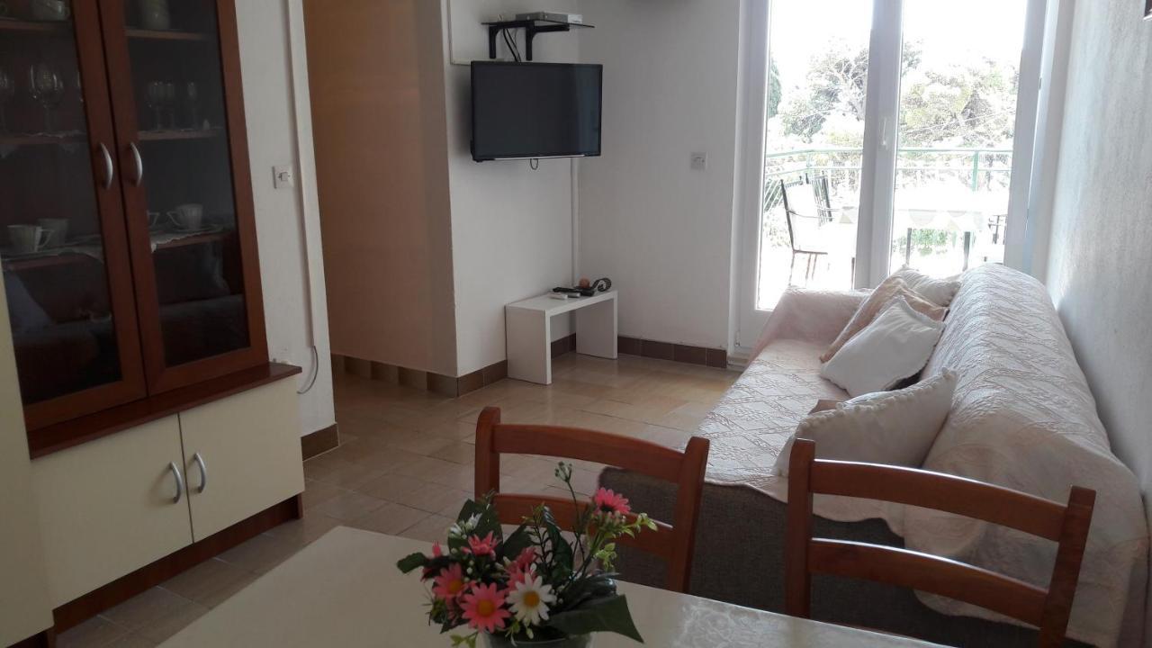 Apartment Bol 13413F Esterno foto