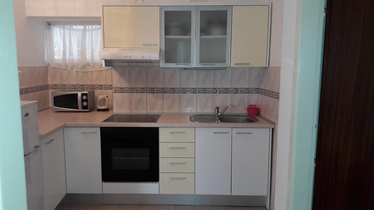 Apartment Bol 13413F Esterno foto